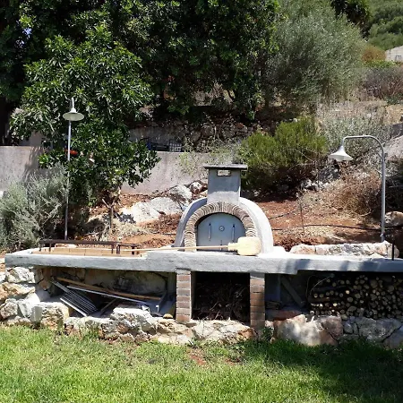 Casa Muraglia Studio/studio Under Castle Travliata