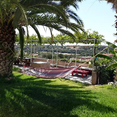 Апартаменты Casa Muraglia Studio/studio Under Castle Travliata