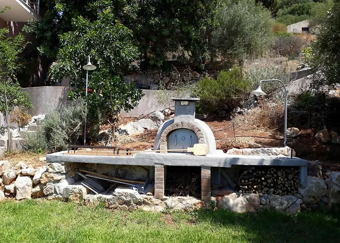 Casa Muraglia Studio/studio Under Castle Travliata